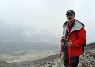 Ağrı Dağı (5.137 m)