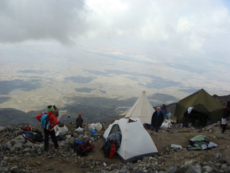 AĞRI DAĞI [5.137 m] - İzler