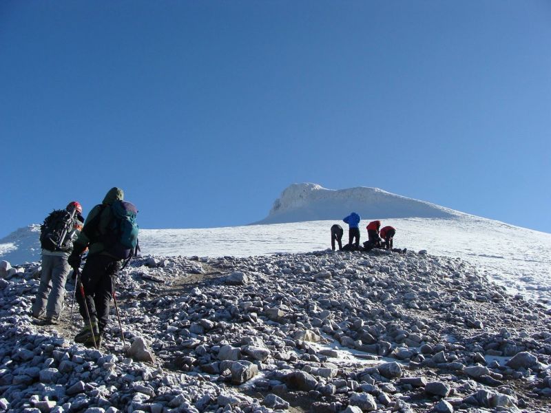 AĞRI DAĞI [5.137 m] - İzler